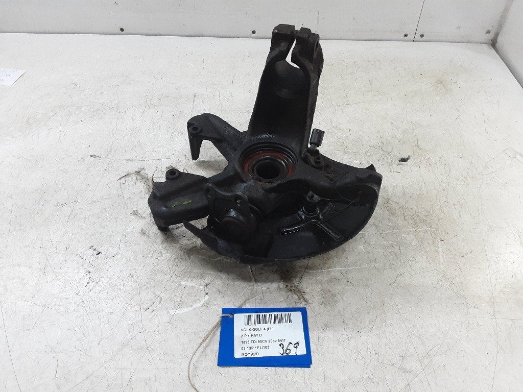 WIELNAAF RECHTS VOOR Volkswagen Golf IV (1J1), Gebruikt, Volkswagen, Mevr. I. Hauben, Rue de l'Espoir 34 34
4030  GRIVEGNÉE, BE