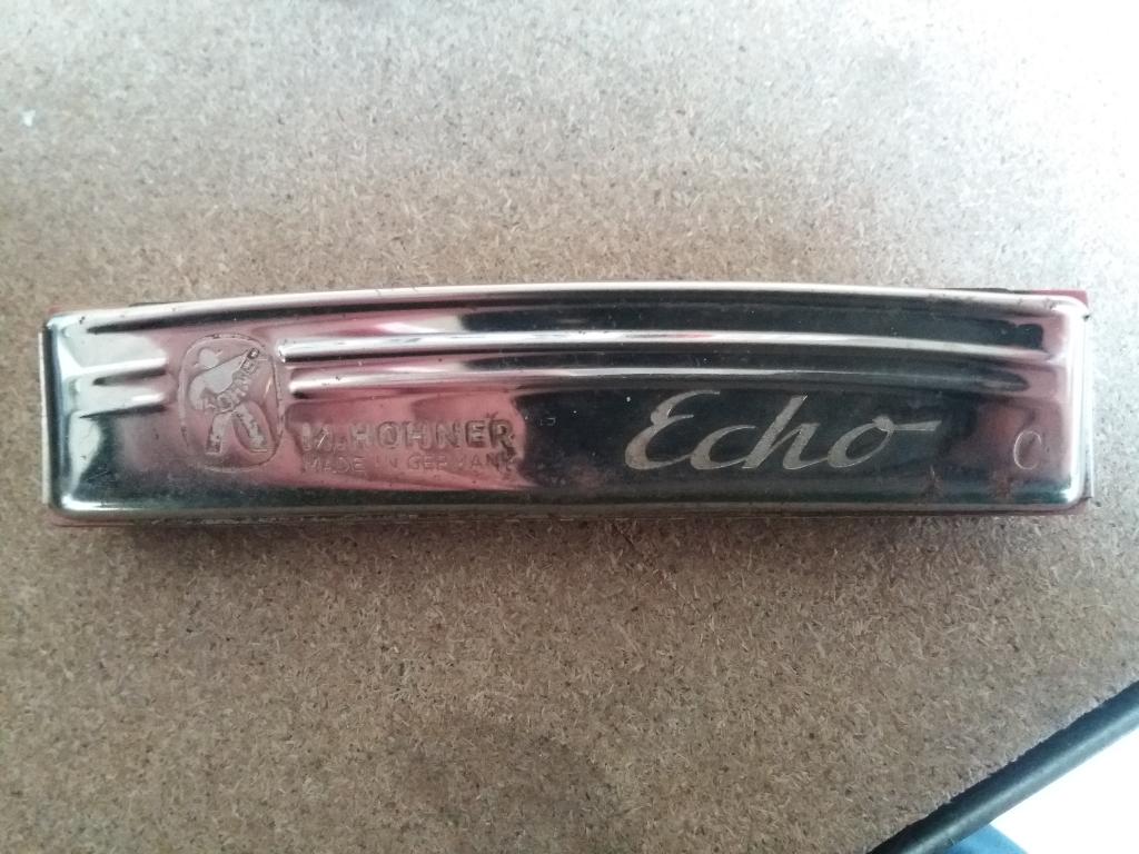 Deux anciens harmonicas M. HOHNER., Ophalen