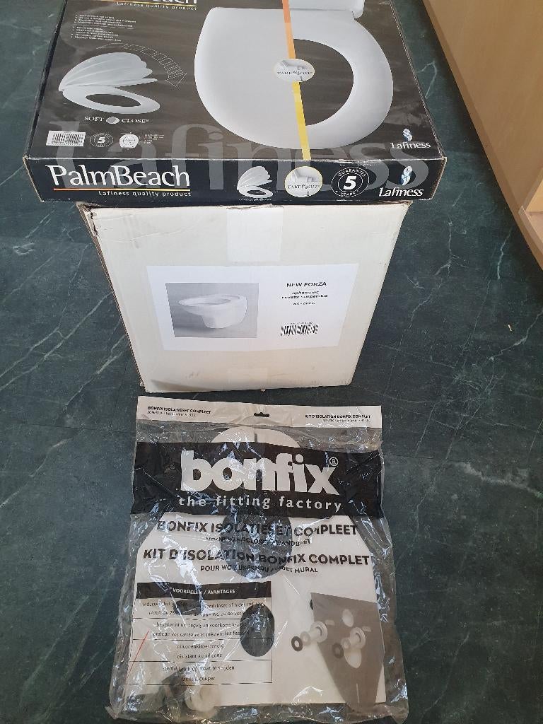 Hangtoilet New Forza met soft close wc bril, Ophalen, Nieuw, Steen, Toilet