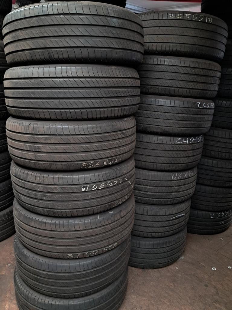 225/55/18 225/55r17 50 euros l'unité 2255518 été Michelin, Enlèvement