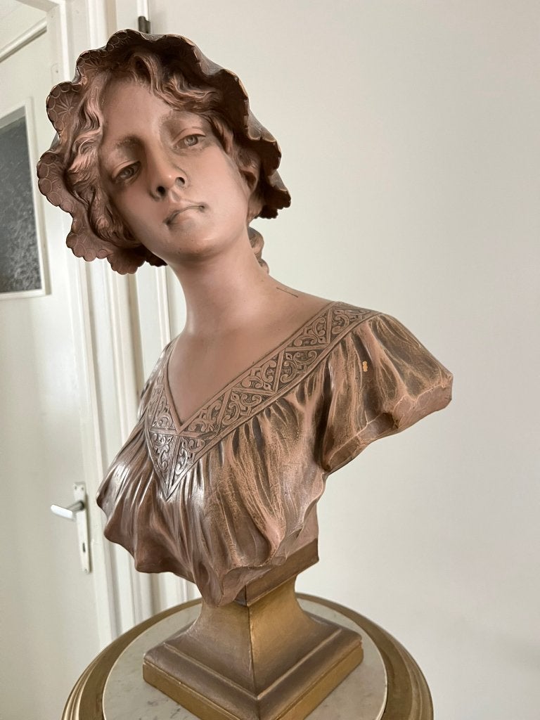 Buste en terre cuite de Gustave Van Vaerenbergh, Antiquités & Art, Art | Sculptures & Bois, Buste, Autres matériaux, Femme, 50 - 100 cm