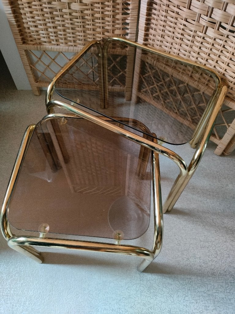 2 bijzettafeltjes chroom metaal gefumeerd glas, Ophalen, Zo goed als nieuw, Glas