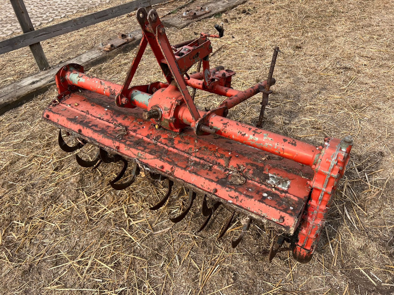 Freesmachine tractor op te frissen. Ook tractor te koop, Ophalen