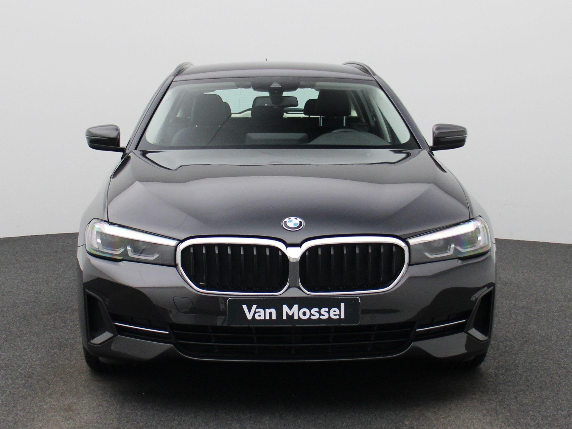 BMW 5ER-REIHE 530d Touring A (automatique), Autos, BMW, Entreprise, 2000 kg, Noir, 5 portes
