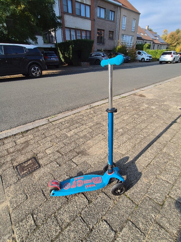 Trottinette bleue Micro Maxi, 3 roues, Enlèvement, Utilisé, Micro