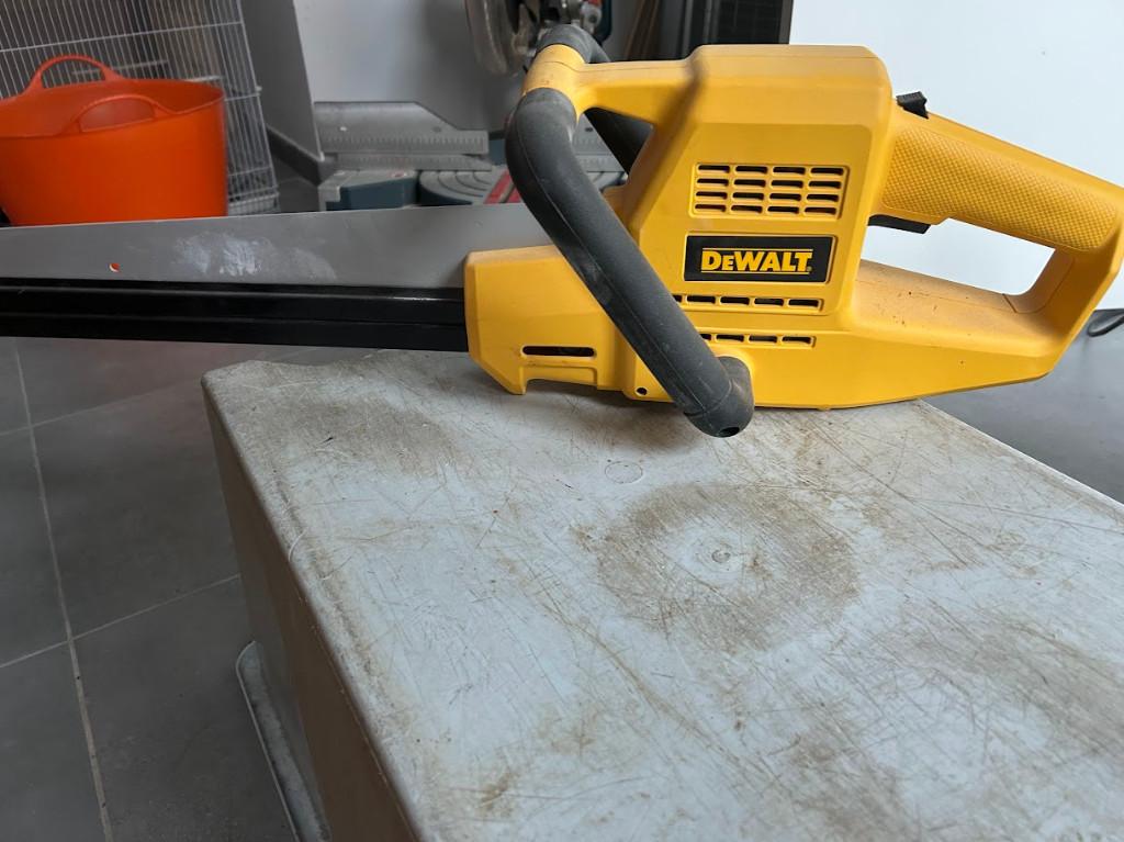 Scie Alligator DeWalt DW392 (Etat neuf), Bricolage & Construction, Outillage | Scies mécaniques, Neuf, Scie sabre, 1200 watts ou plus