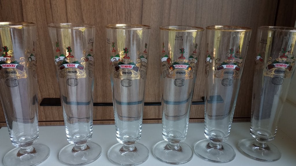 6 verres à bière Lindemans Kriek vintage à bords dorés, Collections, Enlèvement, Comme neuf, Verre ou Verres, Autres marques