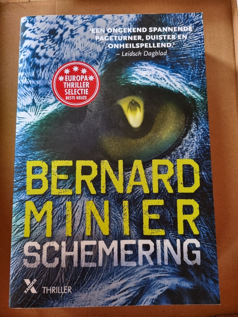 Boek Bernard Minier  -  Schemering, Europa overig, Bernard Minier, Ophalen of Verzenden, Zo goed als nieuw