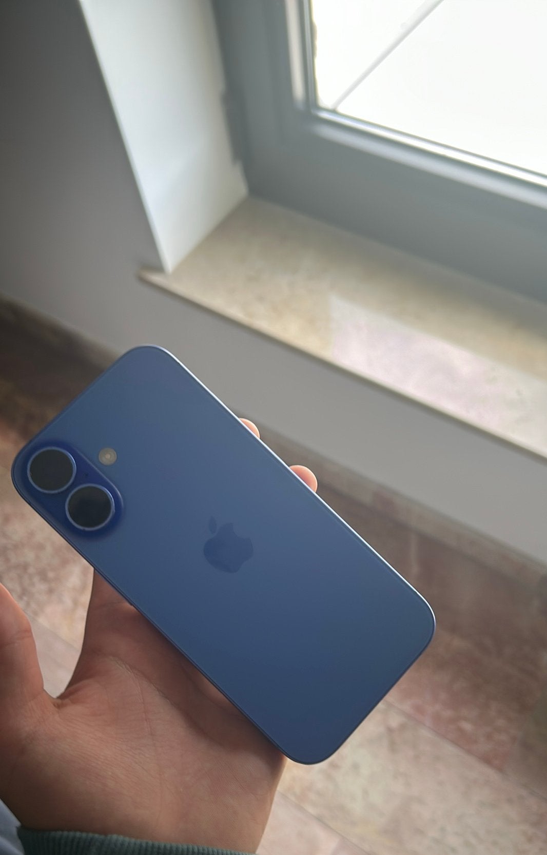 iPhone 16 128 GB, Telecommunicatie, Verzenden, Zo goed als nieuw, Blauw, IPhone 16