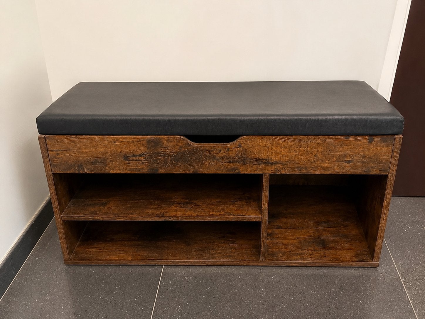 Meuble à chaussures en bois foncé avec coffre/assise, Enlèvement, Comme neuf