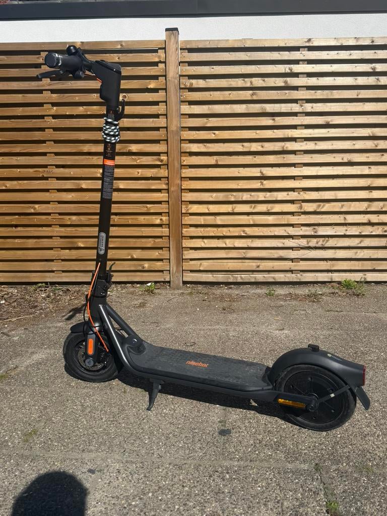 Elecktrische step Segway Ninebot uit de D-serie, Fietsen en Brommers, Steps, Ophalen, Zo goed als nieuw