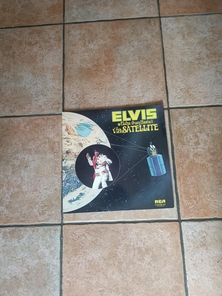Elvis Presley, Envoi