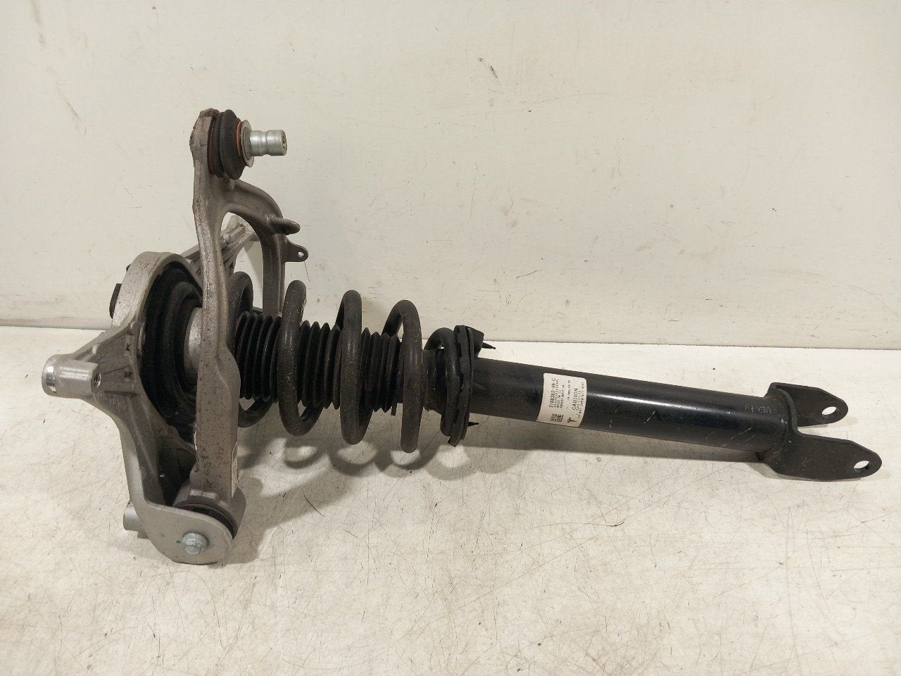 Veerpoot rechts voor Tesla Model, Onderdelen@venauto.nl, Van der Ven Autorecycling B.V., Gebruikt, Ettenseweg 76, 4706 PB Roosendaal, The Netherlands