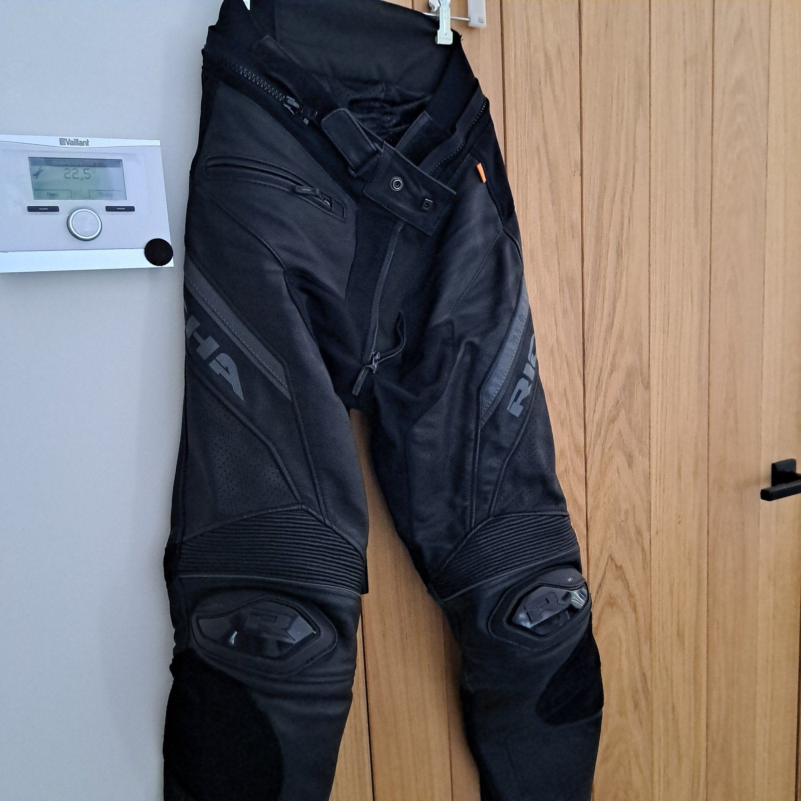 Pantalon de moto en cuir Richa, Motos, Enlèvement ou Envoi