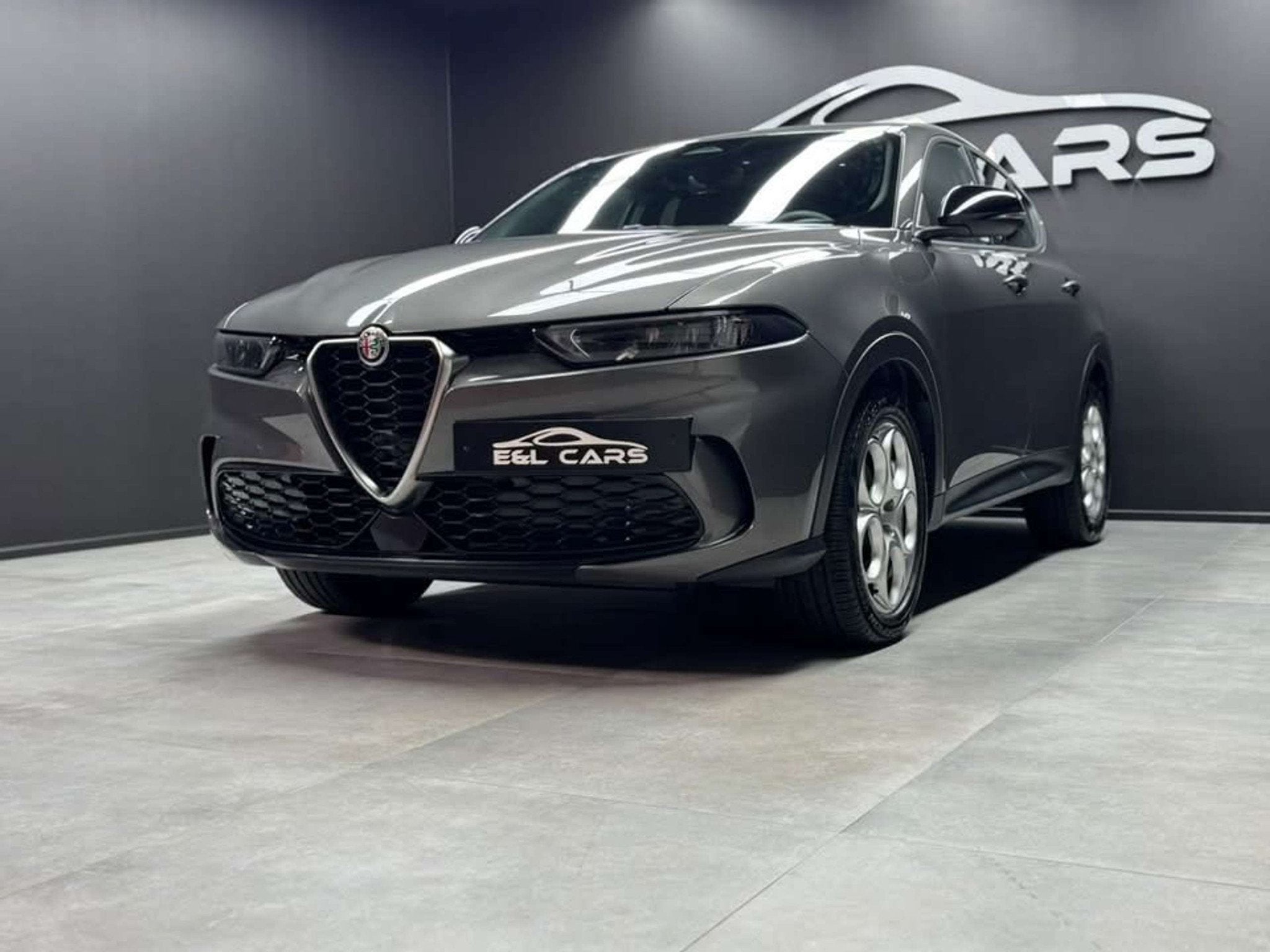 Alfa Romeo Tonale Tonale 1.6 DDCT *12 mois de garantie*, Auto's, Stof, Gebruikt, 4 cilinders, Lichtsensor