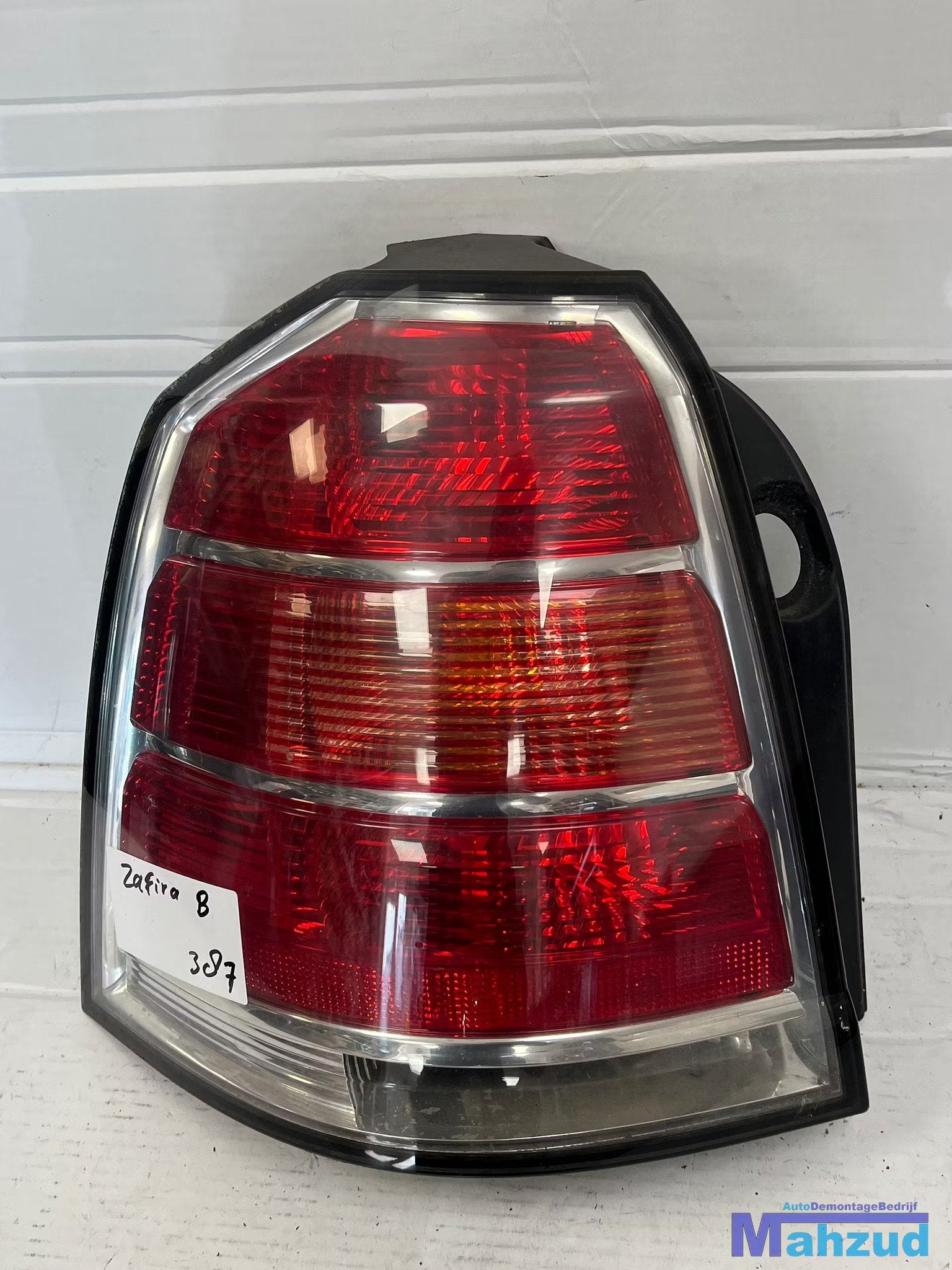 OPEL ZAFIRA B Links achterlicht 2005-2011, Opel Automobile GmbH, Opel, Bahnhofsplatz 1
65423  Russelsheim am Main, DE, Kontakt@opel-infoservice.de