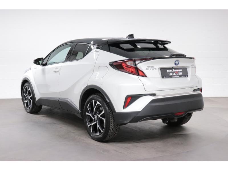 Toyota C-HR 1.8 Hybride C-LUB BI-TONE Toyota C-HR C-Lub 1.8, Automaat, Euro 6, https://public.car-pass.be/vhr/f2750410-b6ee-48dc-800f-38ad987cbfef