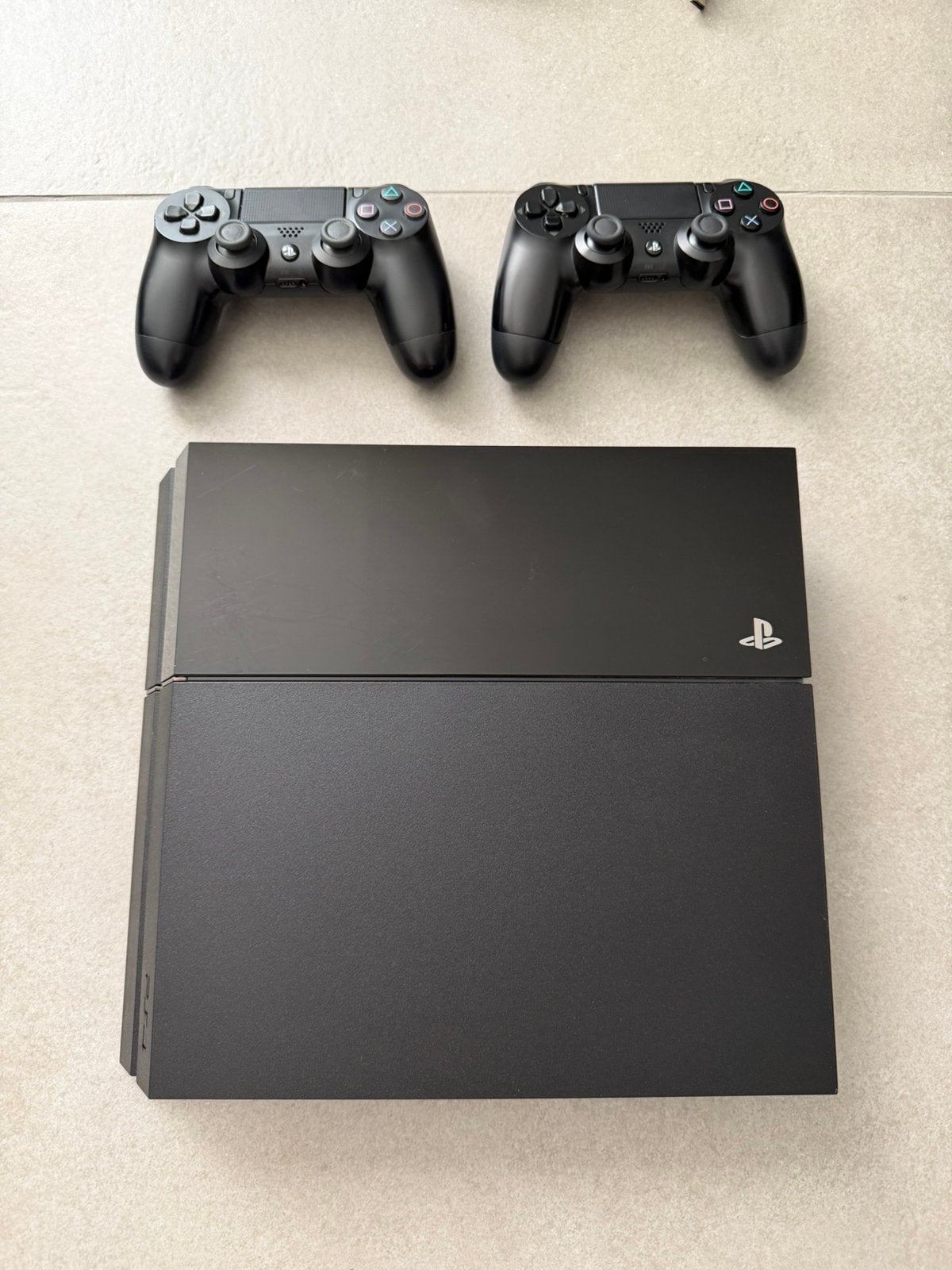 Playstation 4 - 2 controllers - 3 games, Consoles de jeu & Jeux vidéo, Enlèvement, Comme neuf, Avec 2 manettes