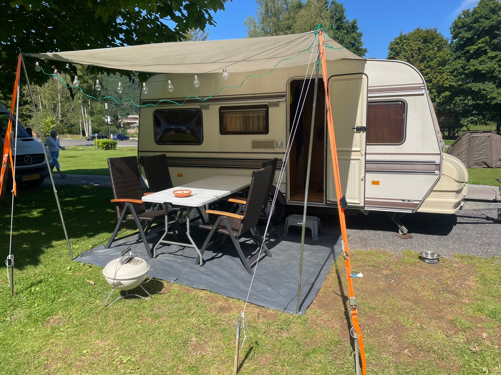 Hobby caravan 4 persoons, Hobby, 750 - 1000 kg, Particulier, Douche