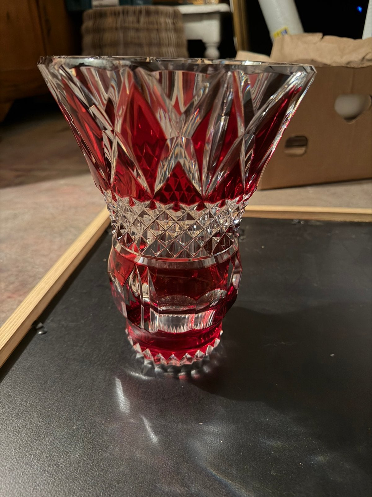 Val Saint Lambert, belgische kristalfebriek. rood/‘Rubis’, Ophalen