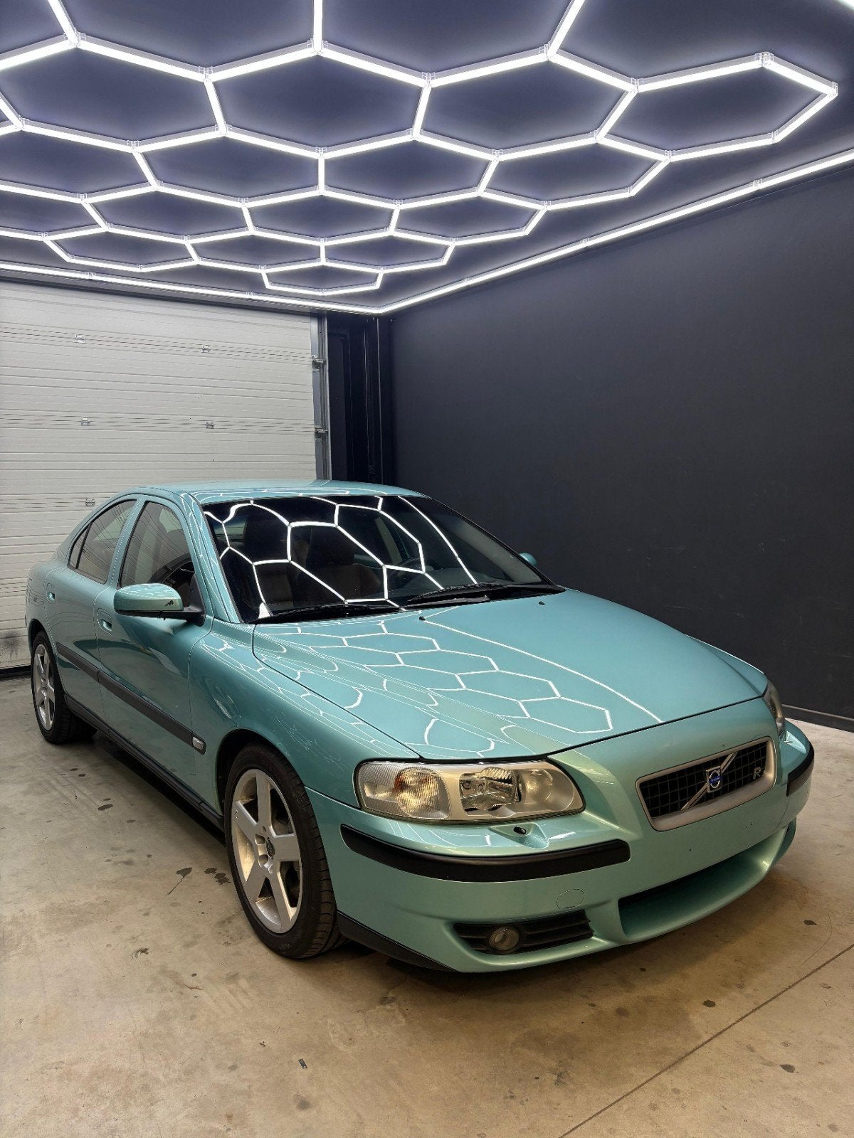 volvo s60R flashgreen, Autos, Volvo, Entreprise, S60, 4x4, ABS, Airbags, Air conditionné, Alarme, Ordinateur de bord, Verrouillage central