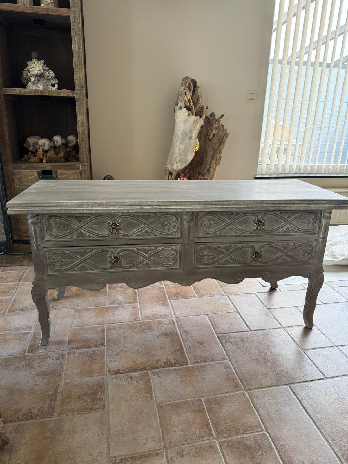 Gerestyled antiek kastje, Ophalen, Gebruikt