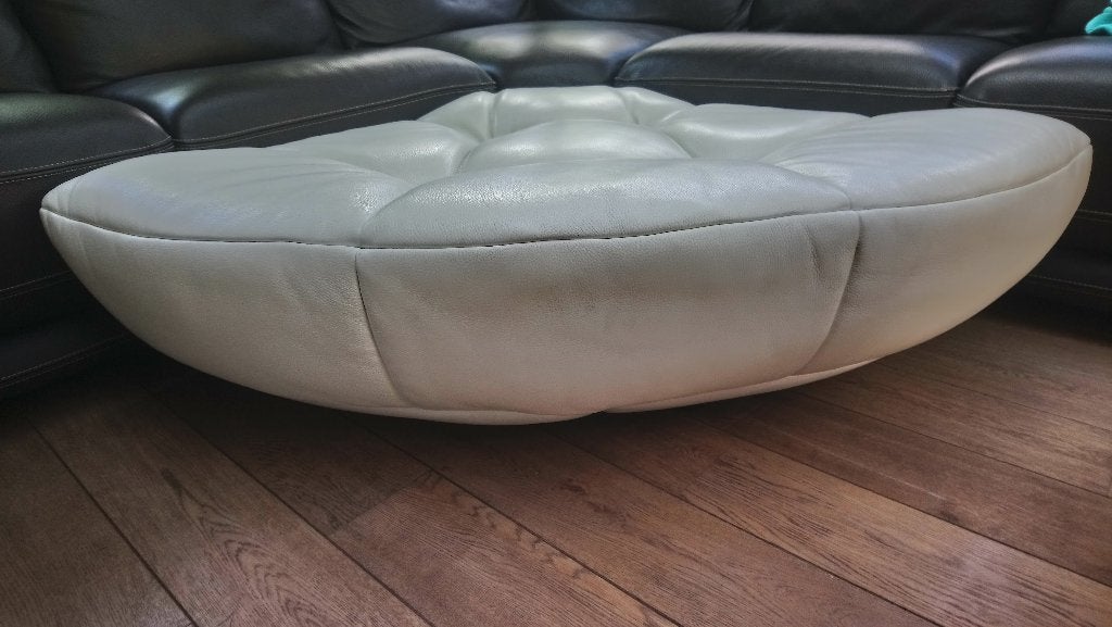 pouf en cuir, Maison & Meubles, Canapés | Repose-pieds & Poufs, Comme neuf, Enlèvement, 75 à 100 cm, 75 à 100 cm