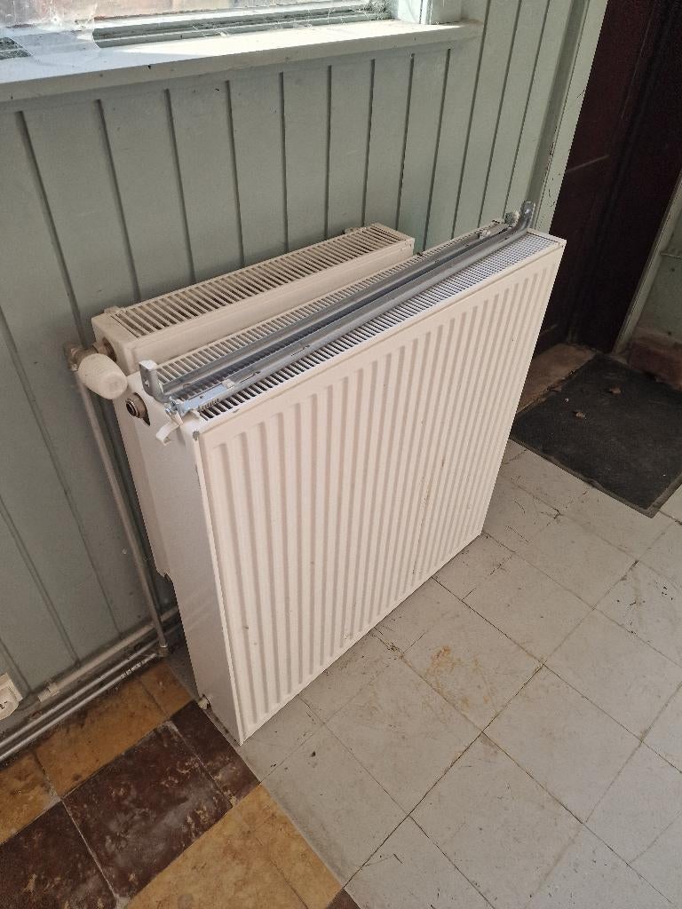 Radiator 90*90, 800 watts ou plus, Comme neuf, Enlèvement, 80 cm ou plus
