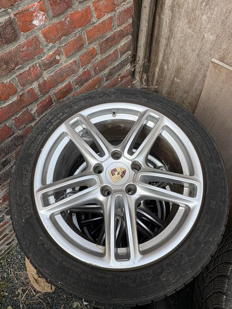 Pneu + jante Porche, Autos : Pièces & Accessoires, Enlèvement ou Envoi