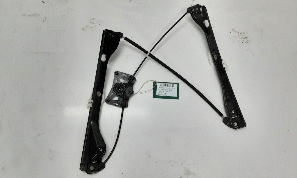 RAAMMECHANIEK RECHTS VOOR Skoda Fabia III (NJ3), Gebruikt, Skoda