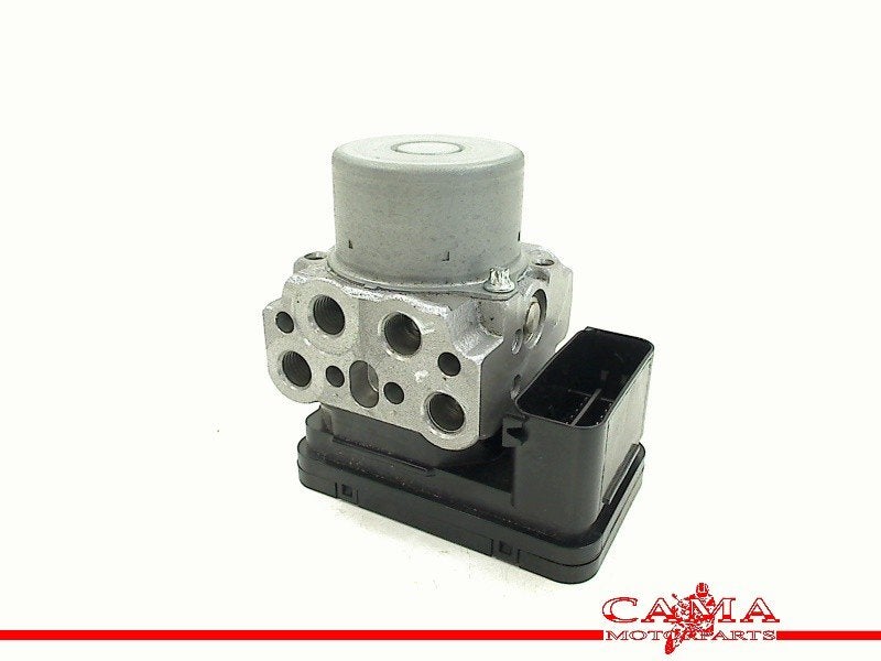 ABS POMP Honda CBR 500 R 2021 (CBR500R) (01-2021/12-2021), Dhr. S. di Majo, Gebruikt, Info@cama-motorparts.nl, P.J. Troelstraweg 8 8
3144 CX  MAASSLUIS, NL