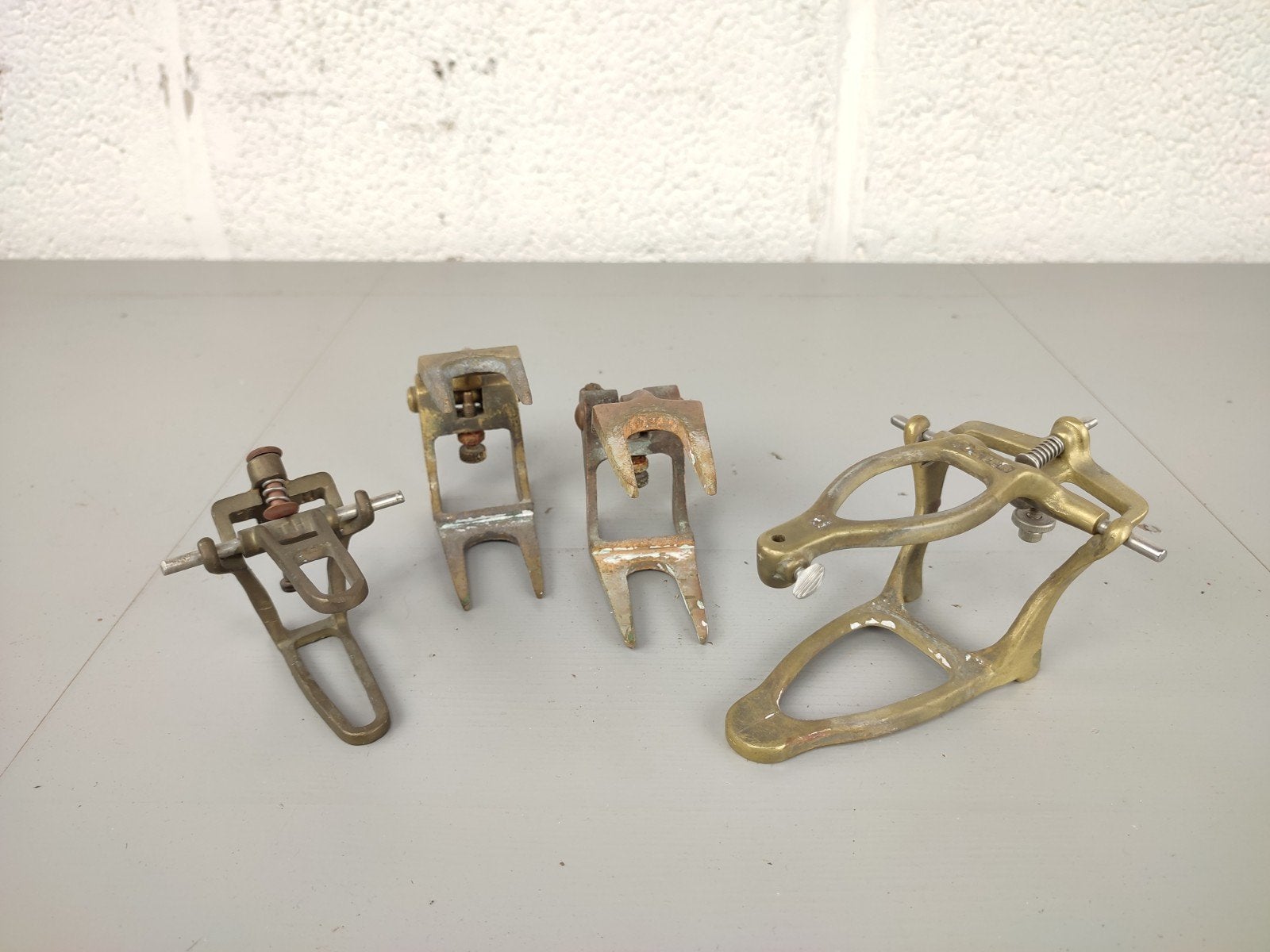 4 oude tandarts articulators, Antiek en Kunst, Antiek | Gereedschap en Instrumenten, Ophalen of Verzenden