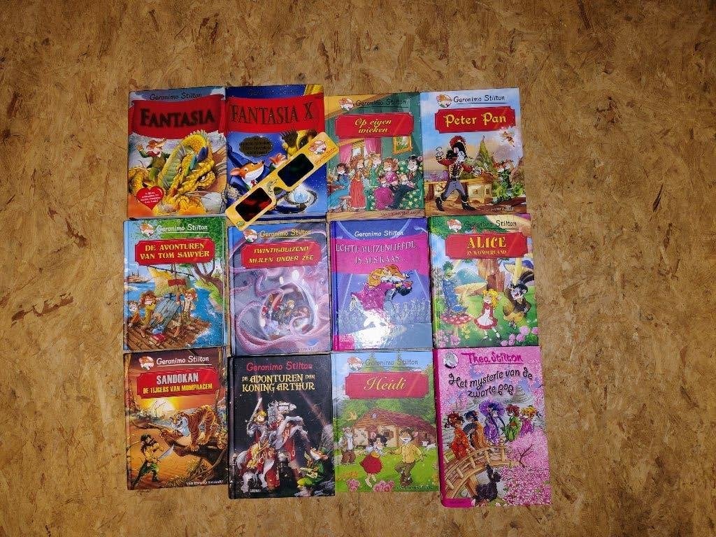 Boekenpakket met 12 boeken van Geronimo/Thea Stilton, Boeken, Ophalen, Zo goed als nieuw, Geronimo Stilton
