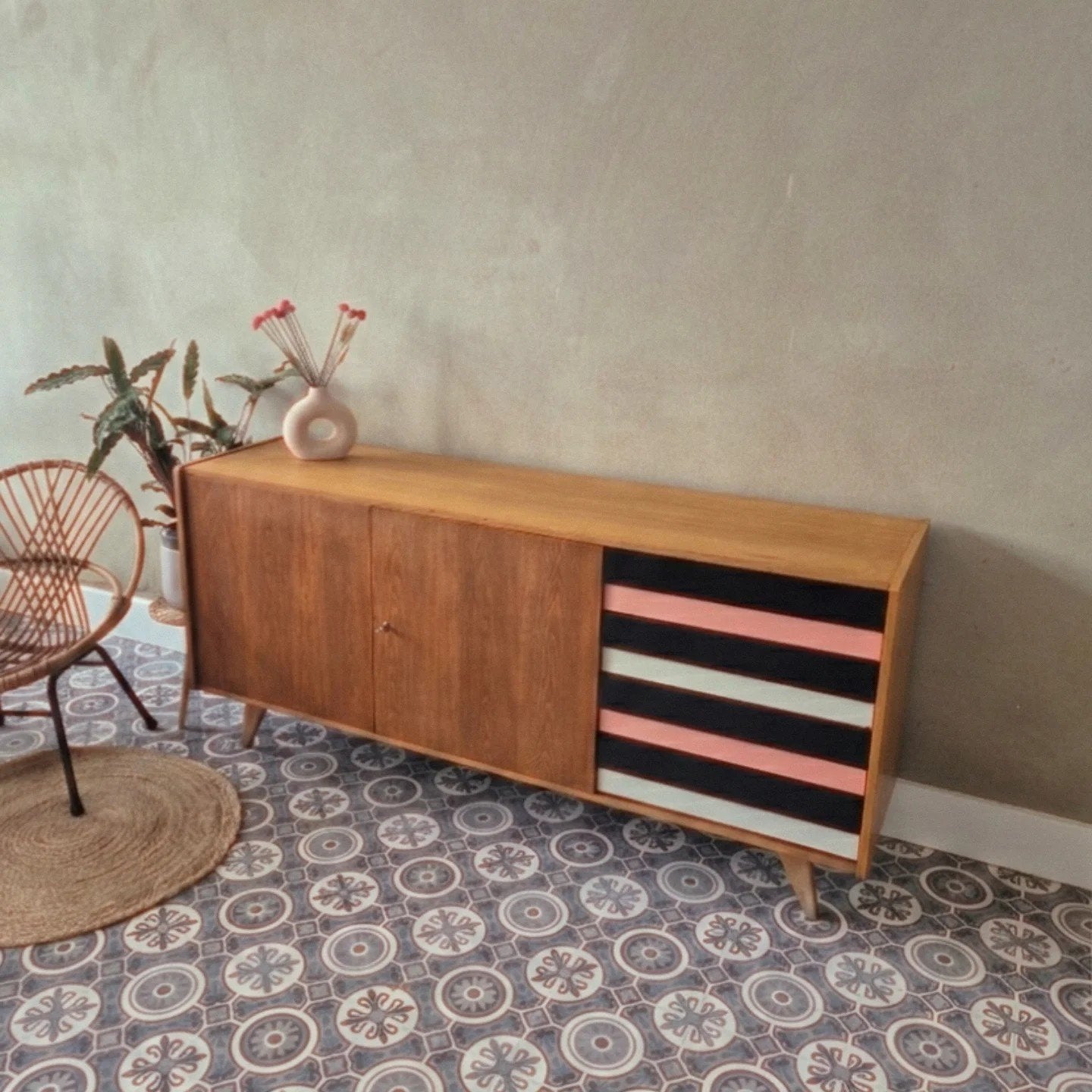 Vintage dressoir Jiroutek, Ophalen