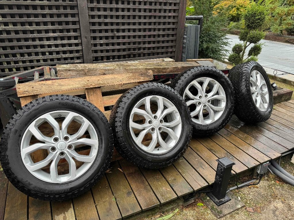 Jantes + pneus toutes saisons Land Rover Discovery 5, Autos : Pièces & Accessoires, Enlèvement, Utilisé, Land Rover