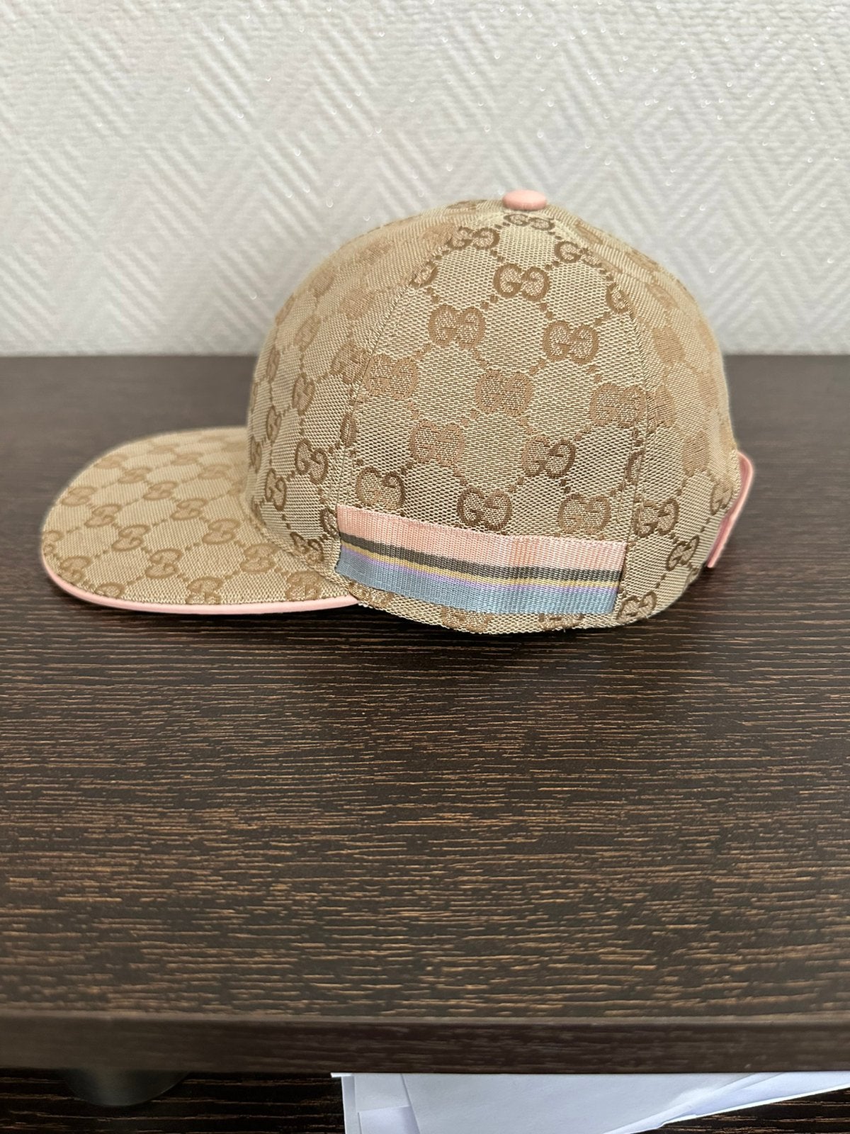 Zeldzame Gucci-pet, Ophalen of Verzenden, Nieuw, 57 cm (M, 7⅛ inch) of minder, Pet