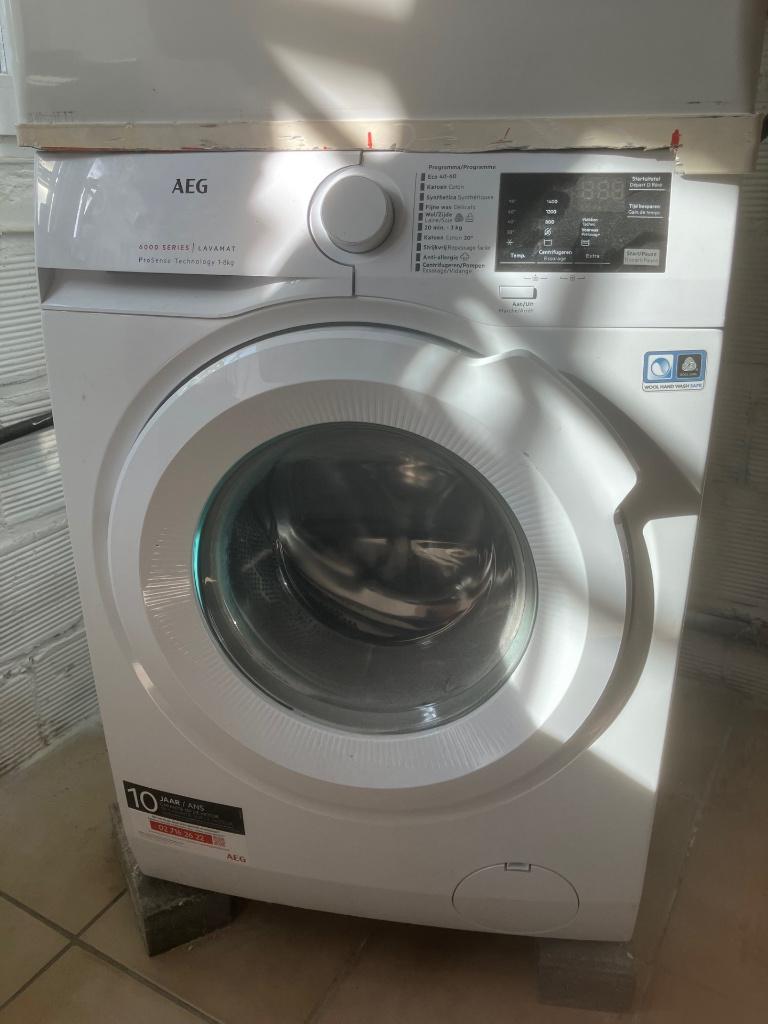 wasmachine AEG, Elektronische apparatuur, Ophalen, Gebruikt, 1200 tot 1600 toeren, 6 tot 8 kg