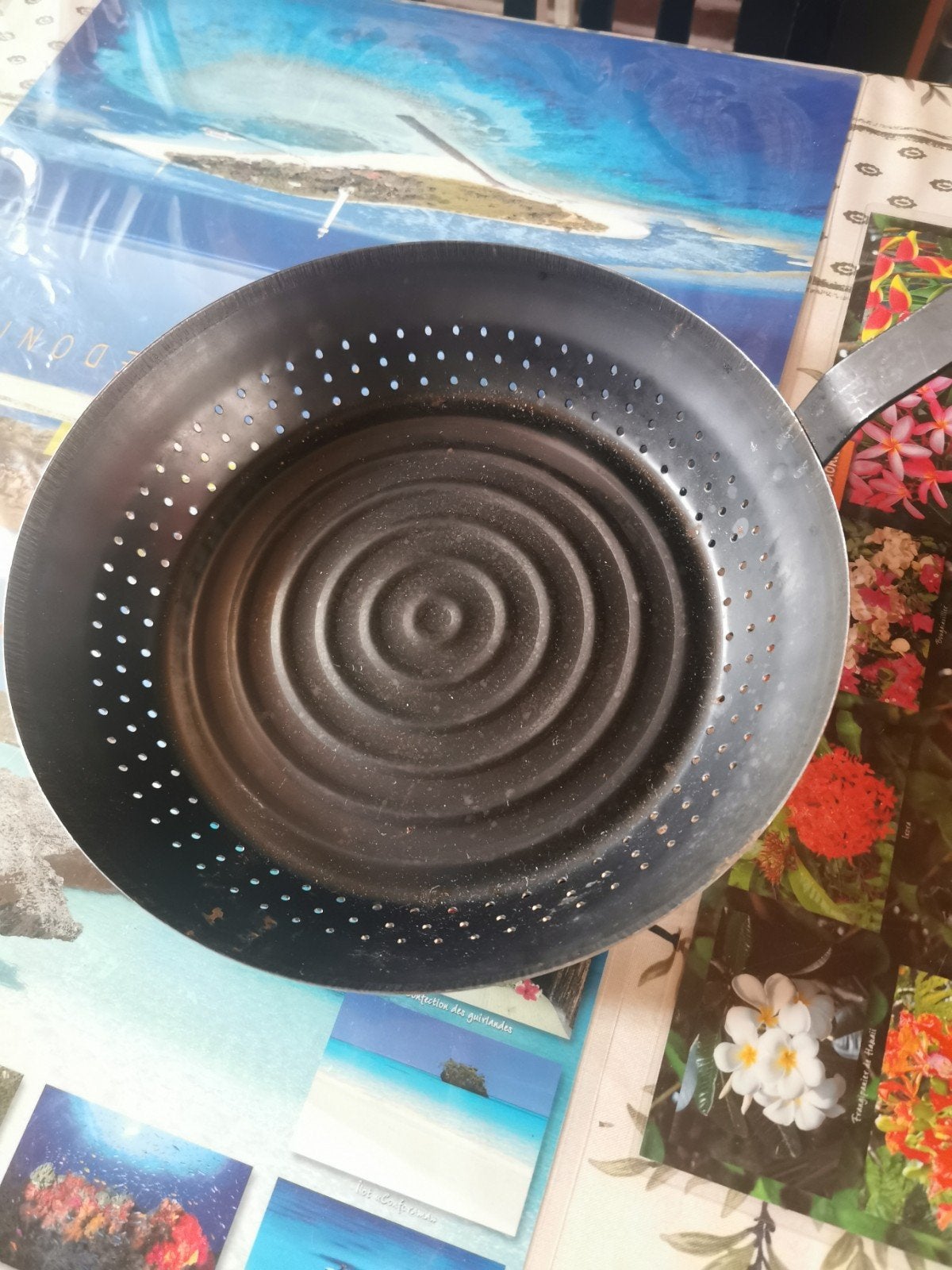 poêle à marrons rainurée en acier 28 cm, Maison & Meubles, Cuisine | Casseroles & Poêles, Enlèvement ou Envoi