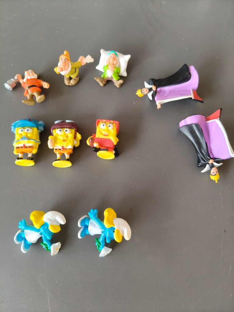 Diverse figuurtjes oa smurfin/ spongebob, Collections, Enlèvement ou Envoi, Comme neuf