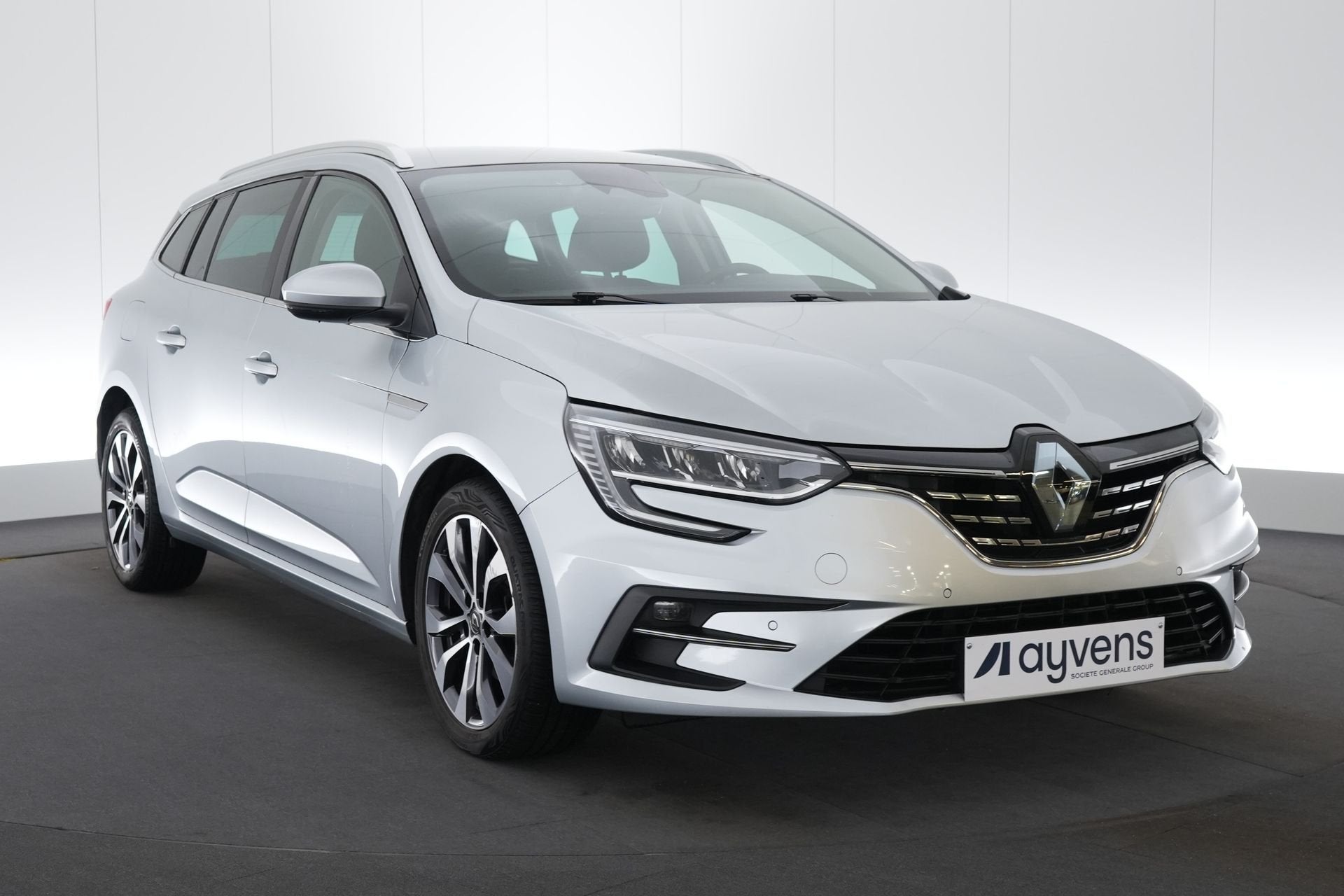(2DHP298) RENAULT MAu2030GANE GRANDTOUR, Autos, Argent ou Gris, Achat, https://public.car-pass.be/vhr/a2a48289-671b-46af-9e14-561d8cd3c5f5