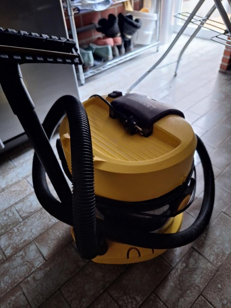 Karcher nat-en droogzuiger waterstofzuiger, Ophalen, Gebruikt, Waterstofzuiger