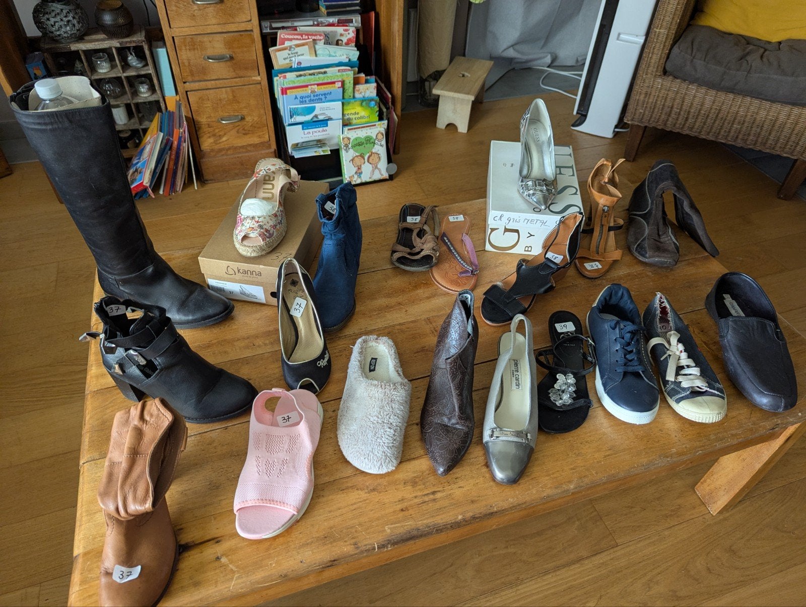 LOT Guess/ cardin/ Replay et autres