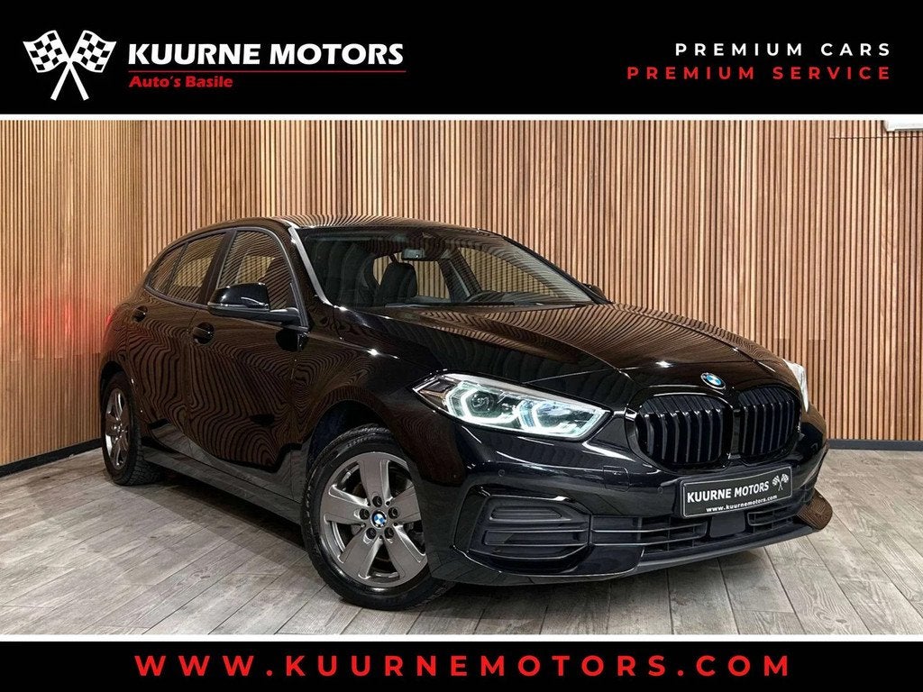 BMW 1 Serie 116 i Alu16"/Led/VerwZet/Gps/Dab/Pdc/Carplay *1j, Auto's, BMW, Gebruikt, 1 kg, Zwart, https://public.car-pass.be/vhr/6d68a3d8-efe1-4411-871b-9853afe792f3