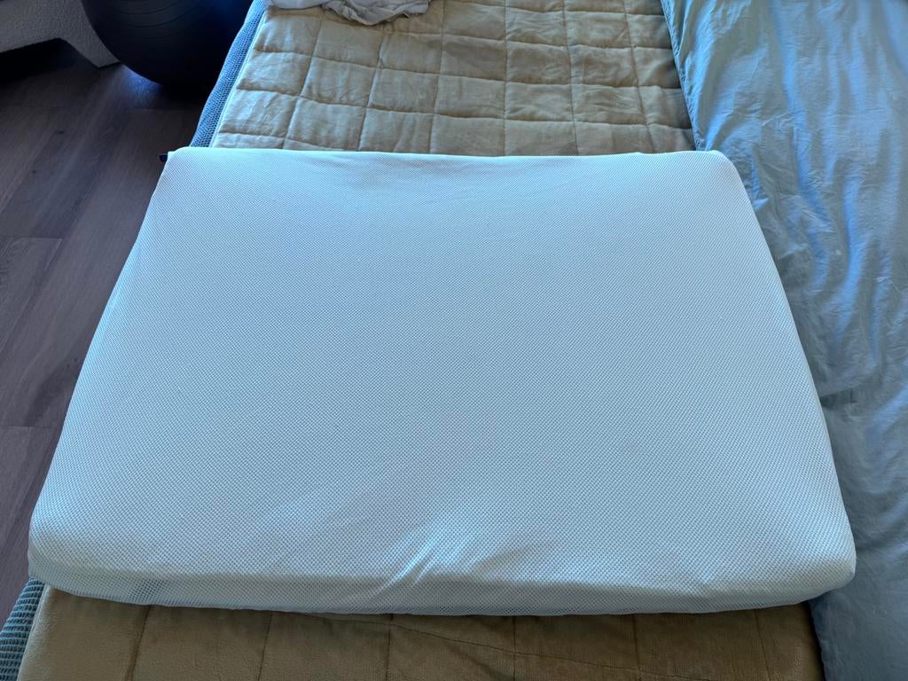 Matelas Aerosleep  + Surmatelas + 3  drap de lit, Enlèvement, Comme neuf, Matelas