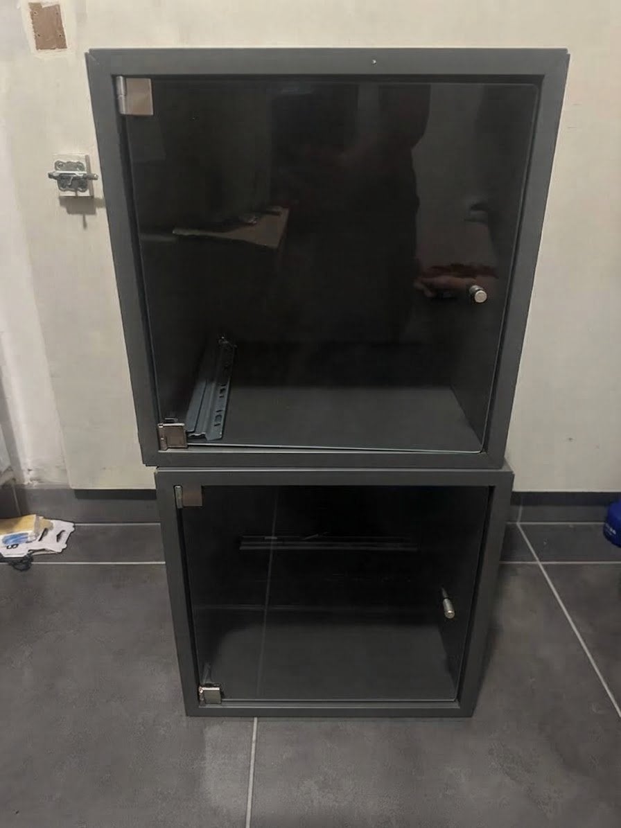 2 vitrine kastjes, Ophalen, Gebruikt