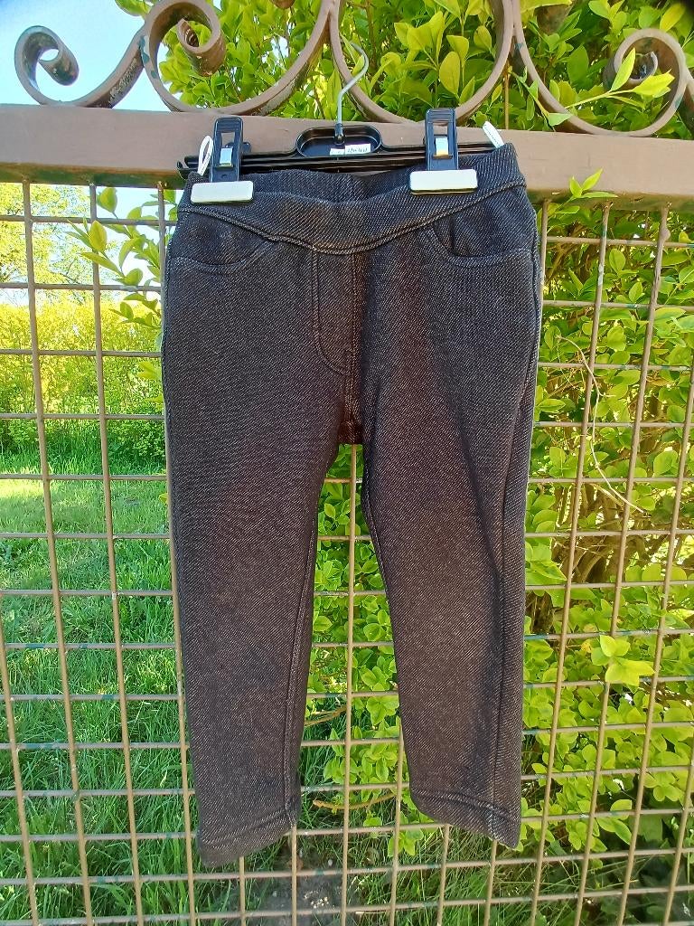 Thermische legging maat 92 C&A, Enfants & Bébés, Vêtements enfant | Taille 92, Pantalon, C&A, Enlèvement ou Envoi, Comme neuf
