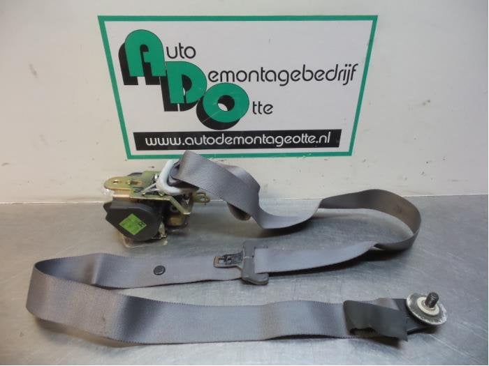 Ceinture de sécurité avant droite d'un Mazda 323 (323 BJ 9, -, Mazda, Utilisé, -