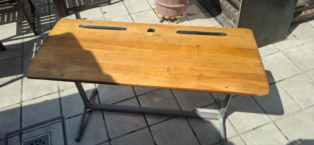 Oude schoolbank te koop, Ophalen