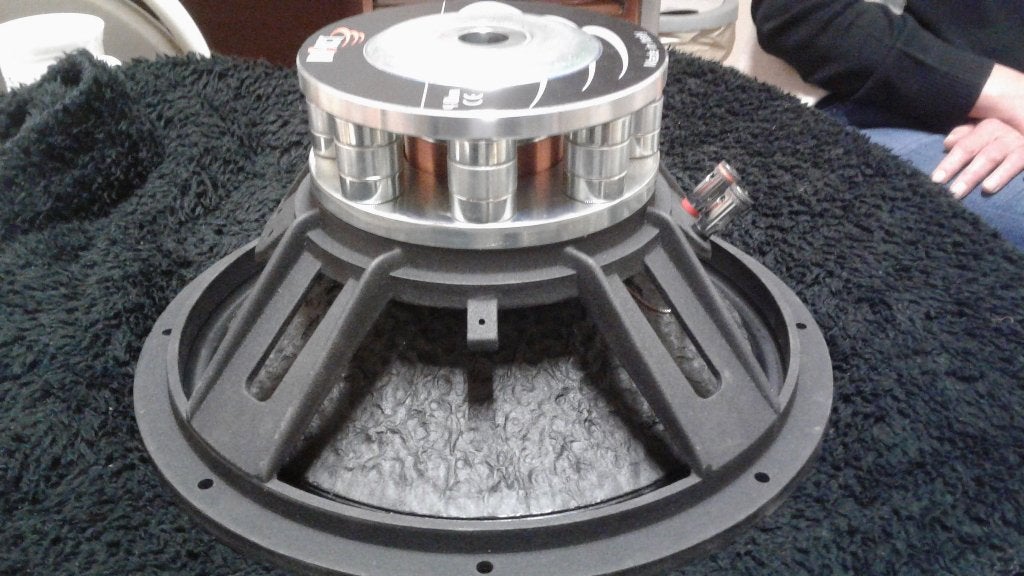 30 cm Impact audio pure muziek 1000w, Ophalen, Nieuw