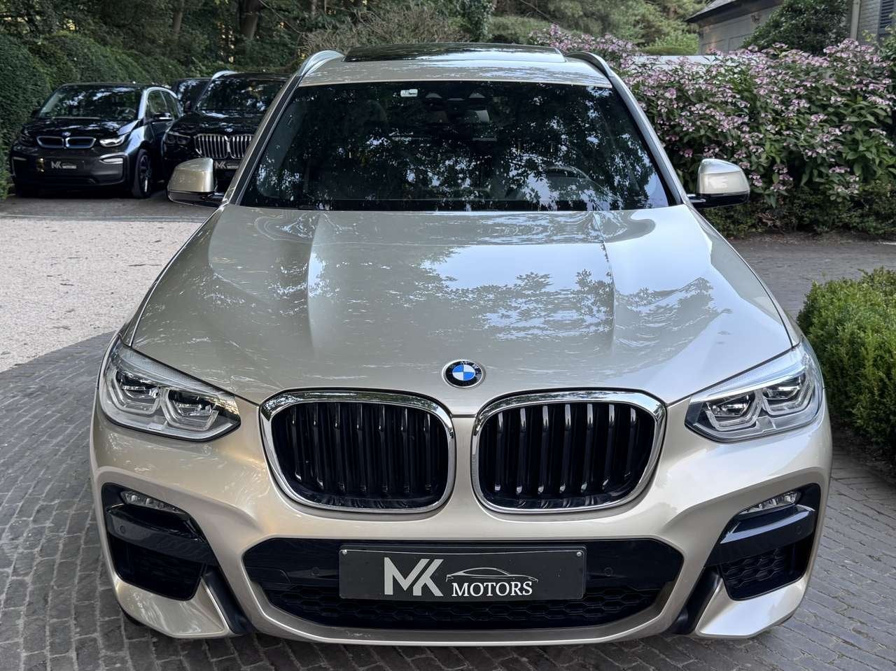 BMW X3 xDrive30e M Sport | PanoDak | Adaptive LED | 19" M, Auto's, 1998 cc, 0 min, Zwart, 0 kg